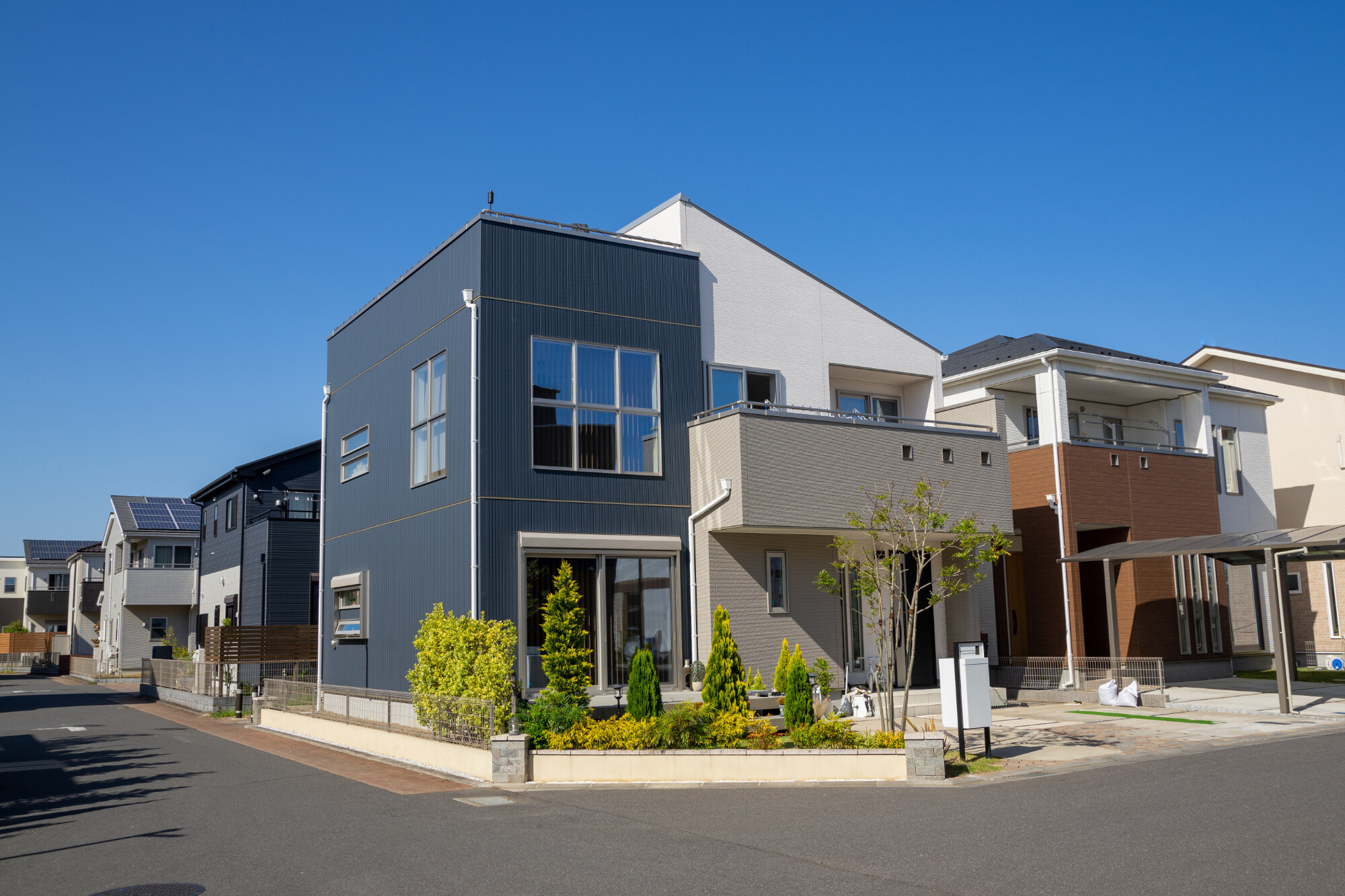 角地に建つ住宅